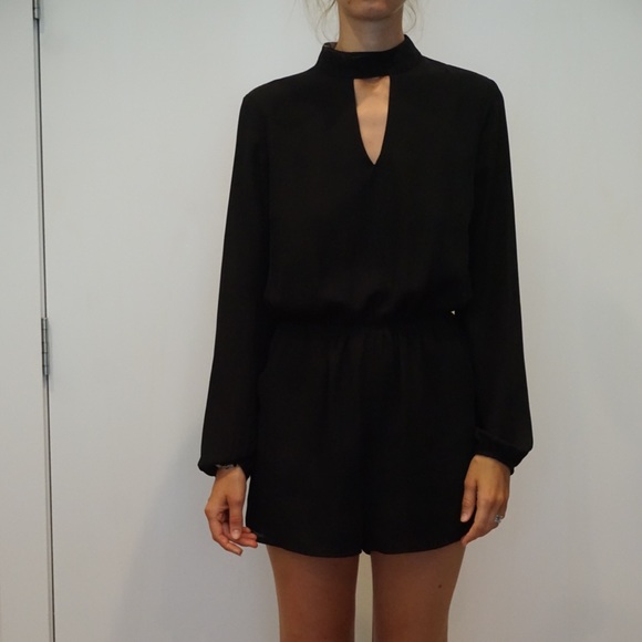 Black romper - Picture 1 of 2